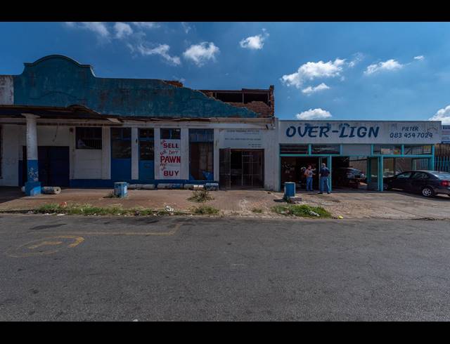 725M² BUILDING FOR SALE IN SPRINGS CENTRAL